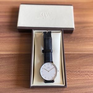 Daniel Wellington Classic Watch Leather Strap